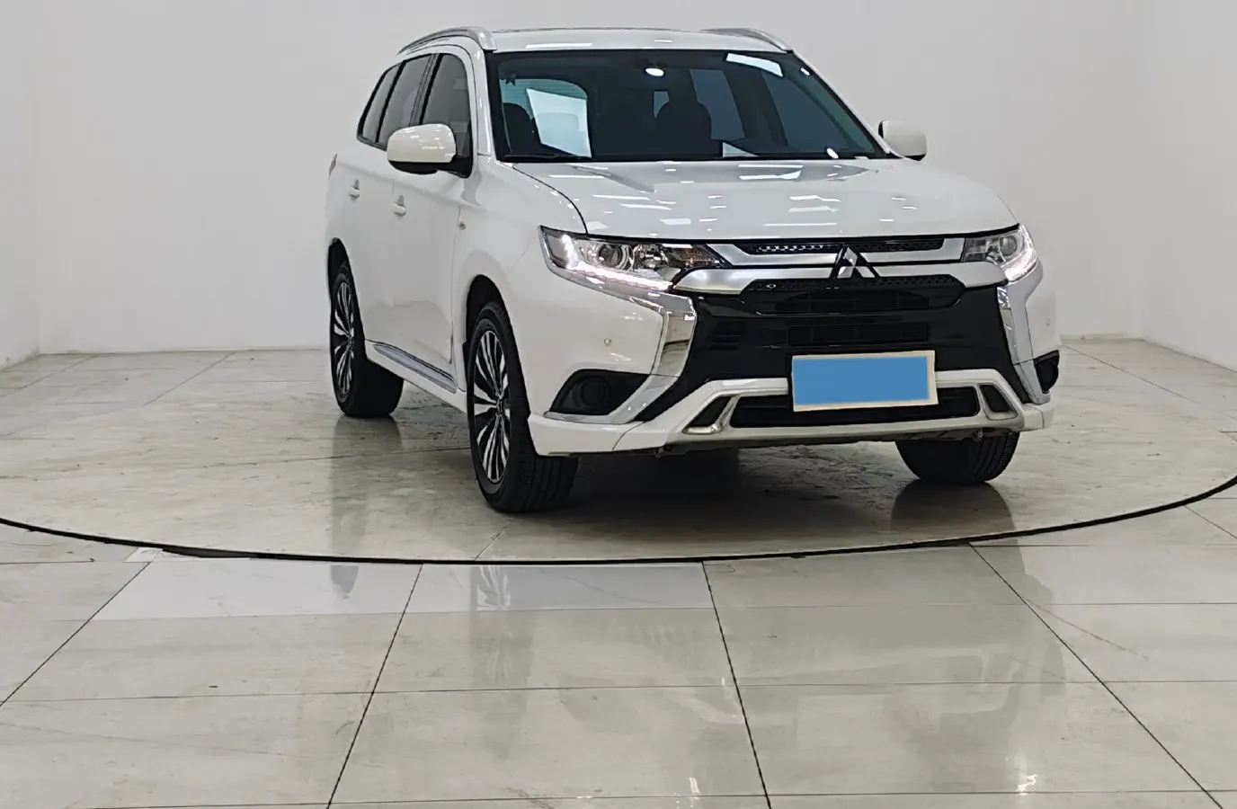 2021 Mitsubishi Outlander 2.0L 166HP L4 CVT,autocango,china used car exporter,china ev exporter,chinese used car exporter,chinese used ev exporter