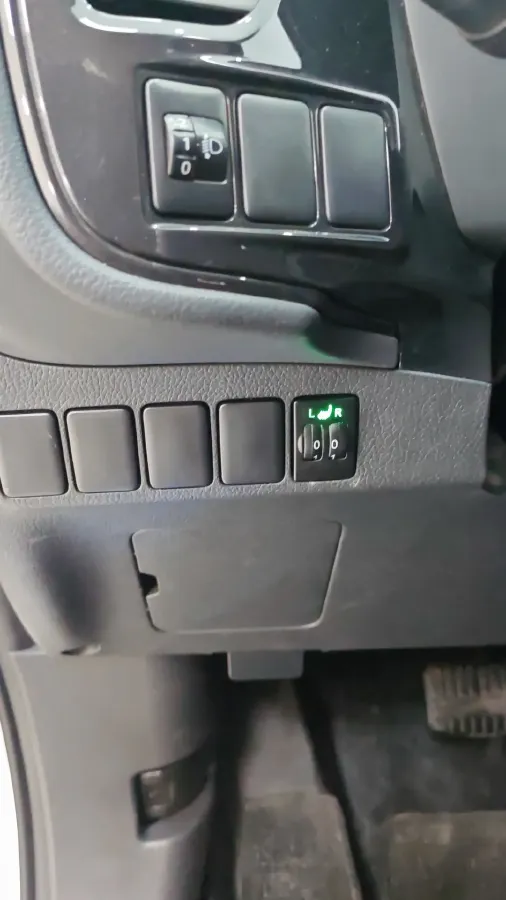 2021 Mitsubishi Outlander 2.0L 166HP L4 CVT,autocango,china used car exporter,china ev exporter,chinese used car exporter,chinese used ev exporter