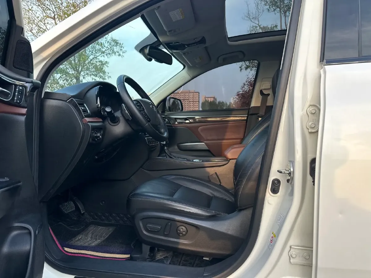 2017 GAC Trumpchi GS8 2.0T 201HP L4 6AT,autocango,china used car exporter,china ev exporter,chinese used car exporter,chinese used ev exporter