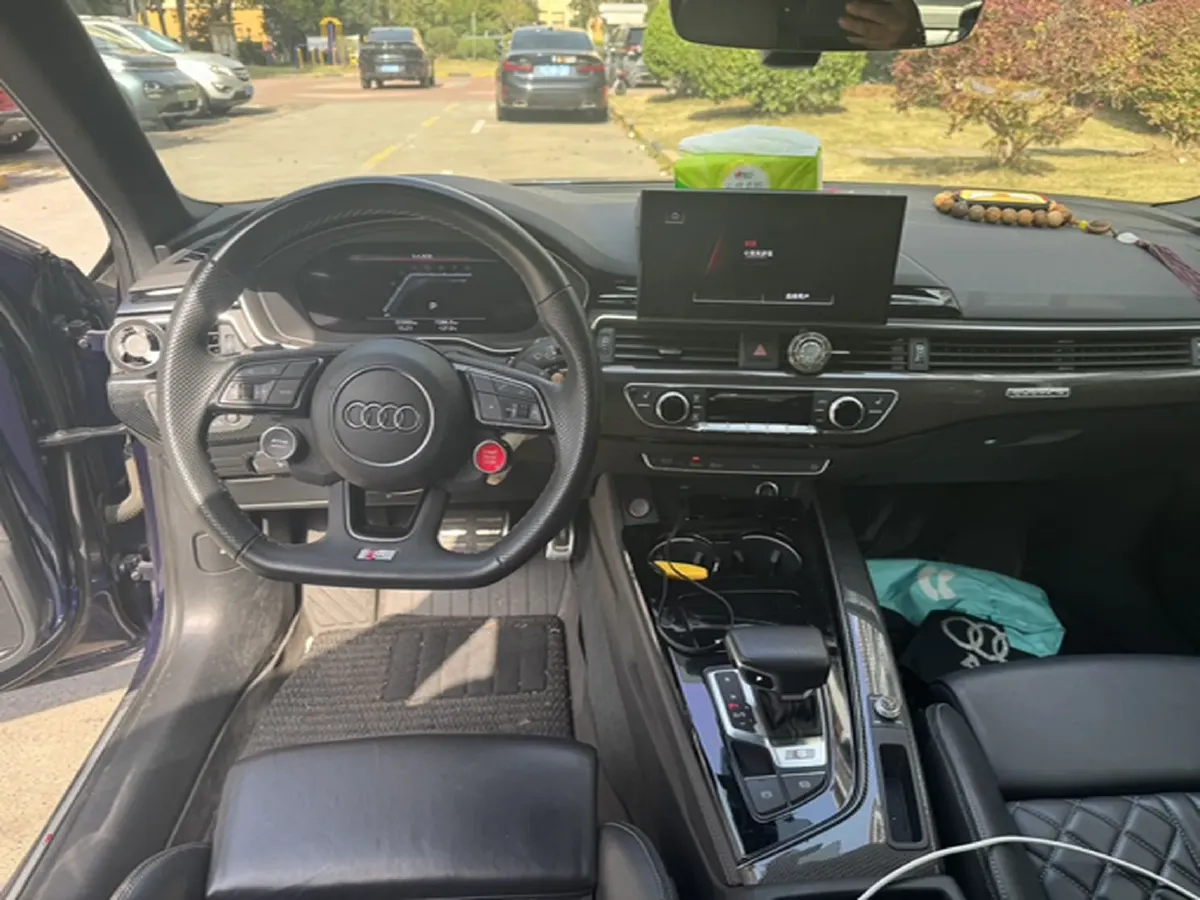 2022 Audi S4 3.0T 354HP V6 8AT,autocango,china used car exporter,china ev exporter,chinese used car exporter,chinese used ev exporter