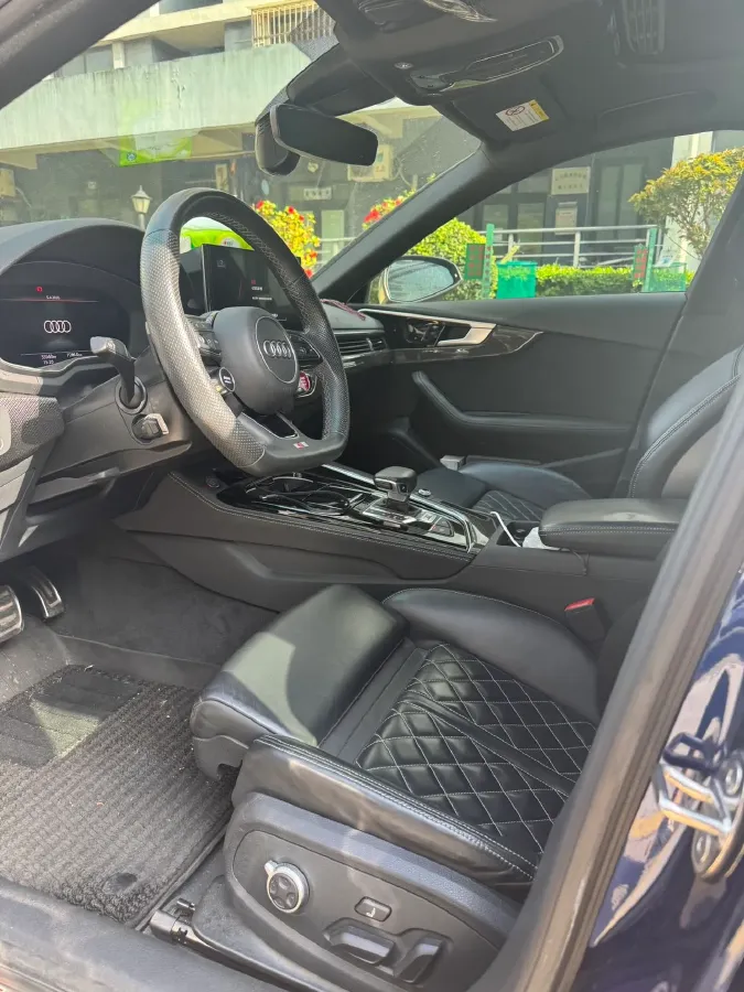 2022 Audi S4 3.0T 354HP V6 8AT,autocango,china used car exporter,china ev exporter,chinese used car exporter,chinese used ev exporter