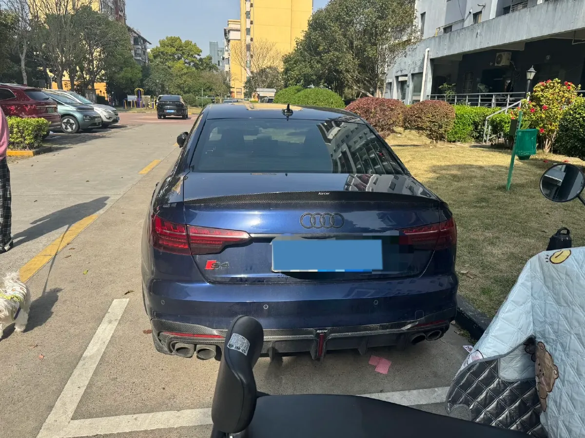 2022 Audi S4 3.0T 354HP V6 8AT,autocango,china used car exporter,china ev exporter,chinese used car exporter,chinese used ev exporter