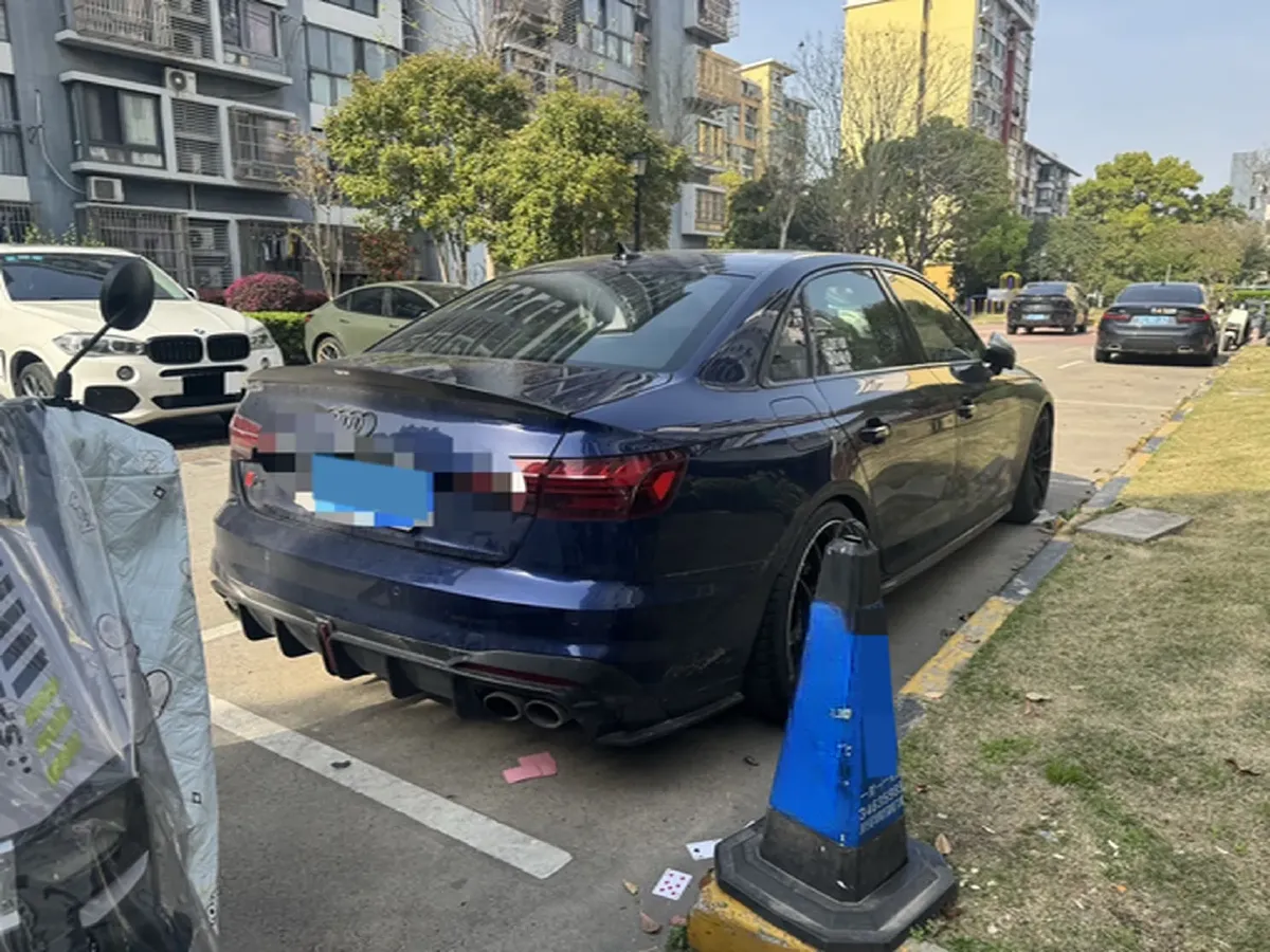 2022 Audi S4 3.0T 354HP V6 8AT,autocango,china used car exporter,china ev exporter,chinese used car exporter,chinese used ev exporter
