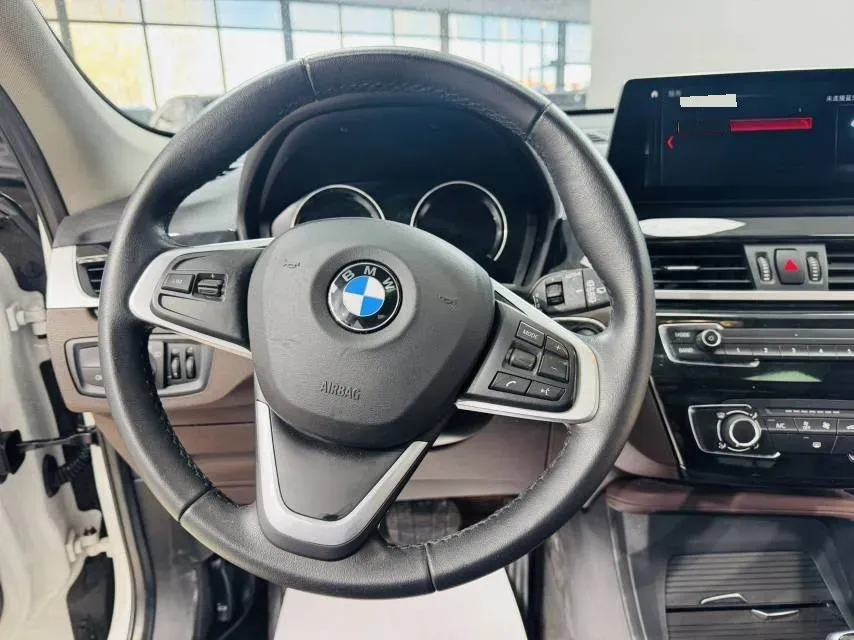 2022 BMW X1 1.5T 140HP L3 7DCT,autocango,china used car exporter,china ev exporter,chinese used car exporter,chinese used ev exporter