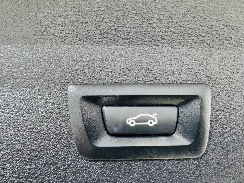 2022 BMW X1 1.5T 140HP L3 7DCT,autocango,china used car exporter,china ev exporter,chinese used car exporter,chinese used ev exporter