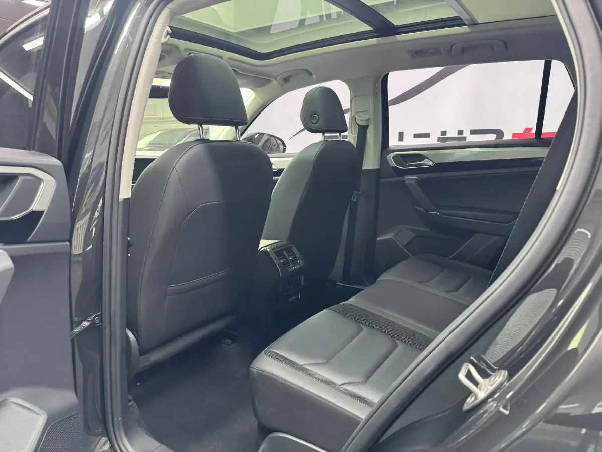 2020 Volkswagen Tayron 2.0T 186HP L4 7DCT,autocango,china used car exporter,china ev exporter,chinese used car exporter,chinese used ev exporter