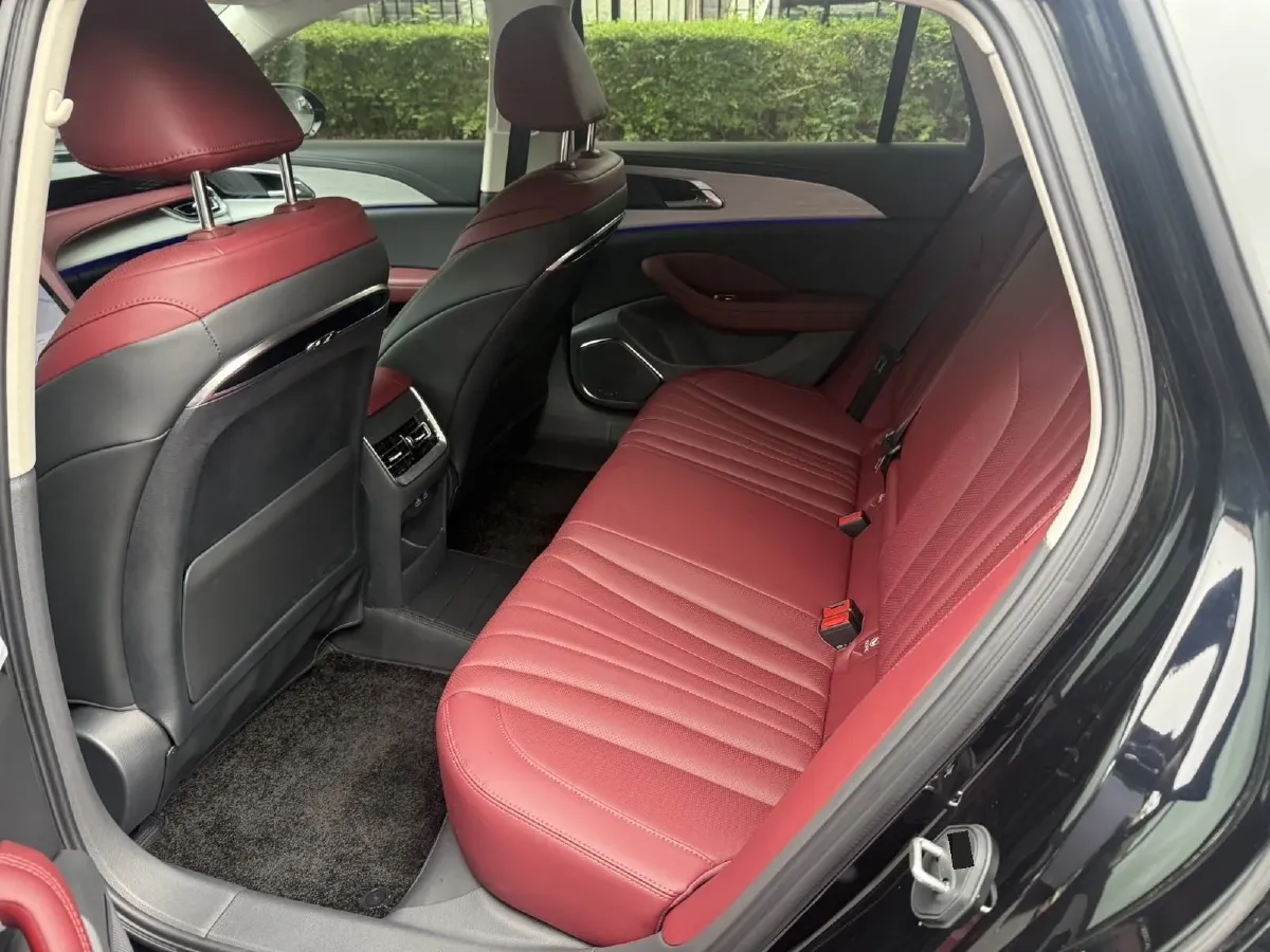 2023 HongQi H5 1.5T 169HP L4 7DCT,autocango,china used car exporter,china ev exporter,chinese used car exporter,chinese used ev exporter