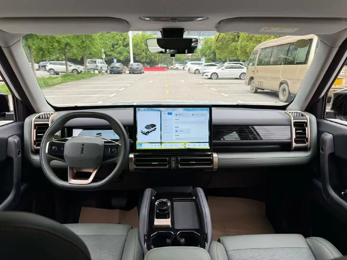 2024 iCAR iCAR 03 BEV 65.69KWH,autocango,china used car exporter,china ev exporter,chinese used car exporter,chinese used ev exporter