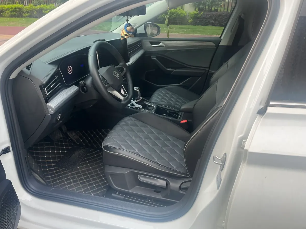 2024 Volkswagen Sagitar 1.5T 160HP L4 7DCT,autocango,china used car exporter,china ev exporter,chinese used car exporter,chinese used ev exporter