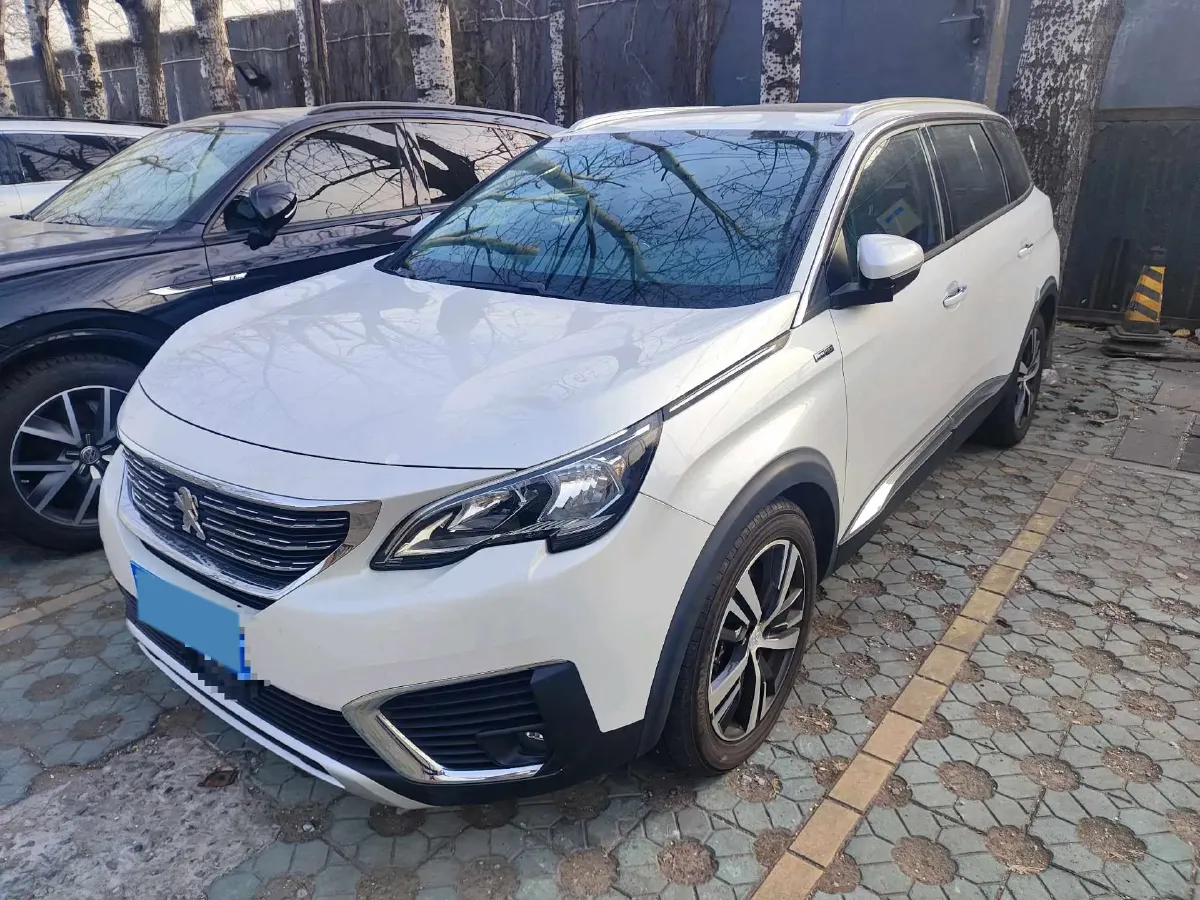 2019 Peugeot 5008 1.8T 204HP L4 6AT,autocango,china used car exporter,china ev exporter,chinese used car exporter,chinese used ev exporter