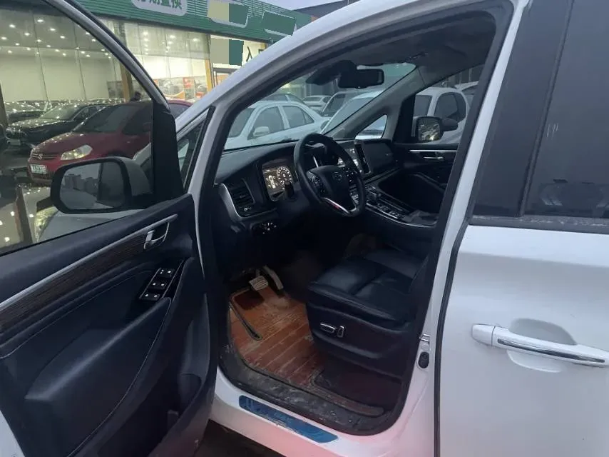 2021 GAC Trumpchi M8 2.0T 252HP L4 8AT,autocango,china used car exporter,china ev exporter,chinese used car exporter,chinese used ev exporter