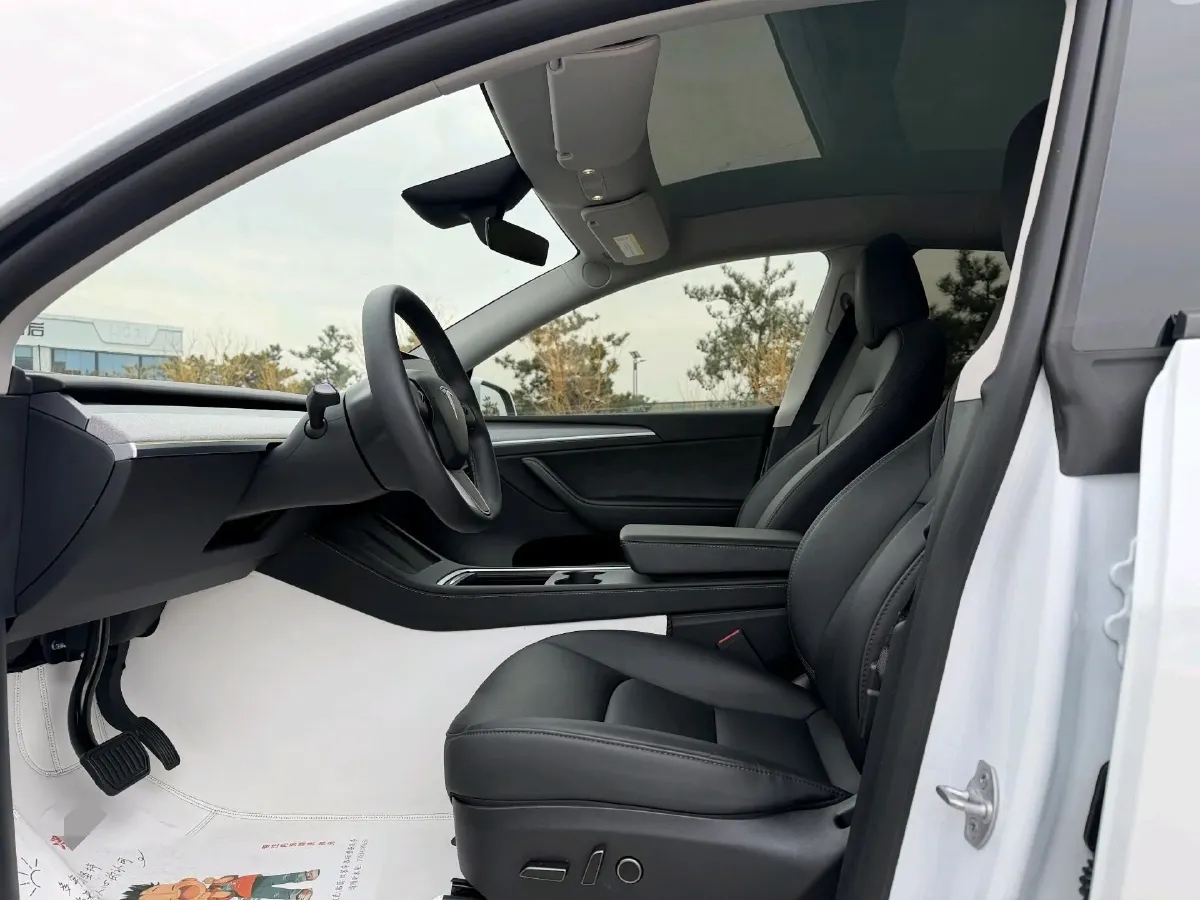 2024 Tesla Model Y BEV 78.4KWH,autocango,china used car exporter,china ev exporter,chinese used car exporter,chinese used ev exporter