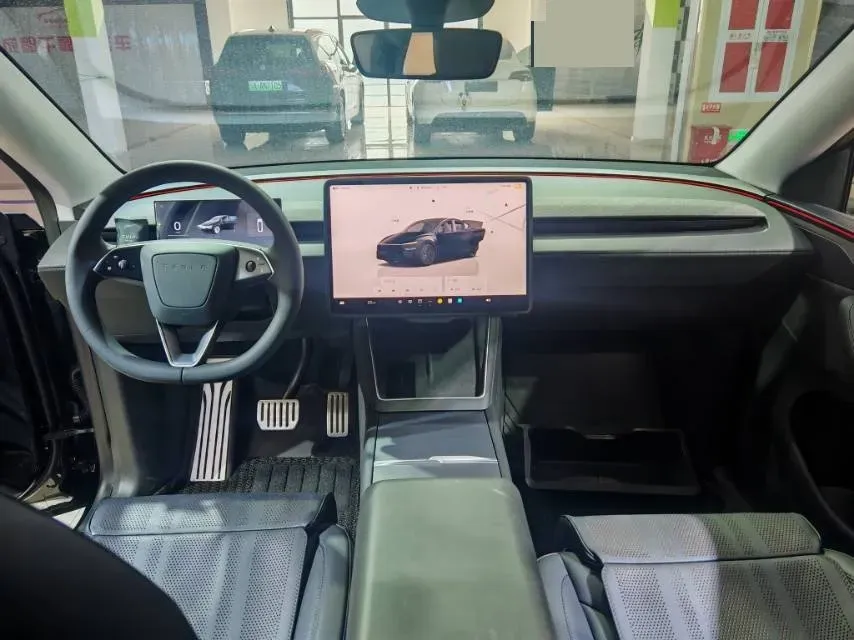 2025 Tesla Model Y BEV 78.4KWH,autocango,china used car exporter,china ev exporter,chinese used car exporter,chinese used ev exporter