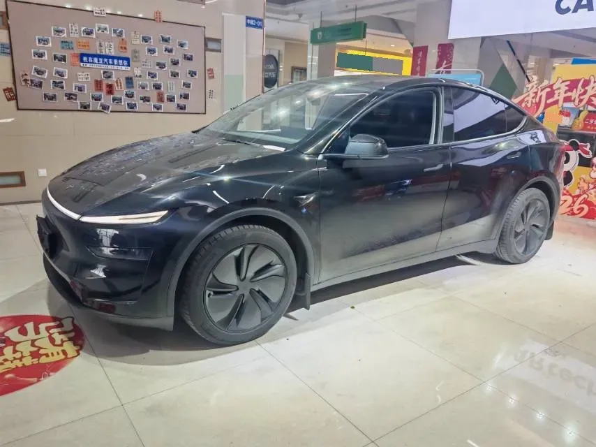 2025 Tesla Model Y BEV 78.4KWH,autocango,china used car exporter,china ev exporter,chinese used car exporter,chinese used ev exporter