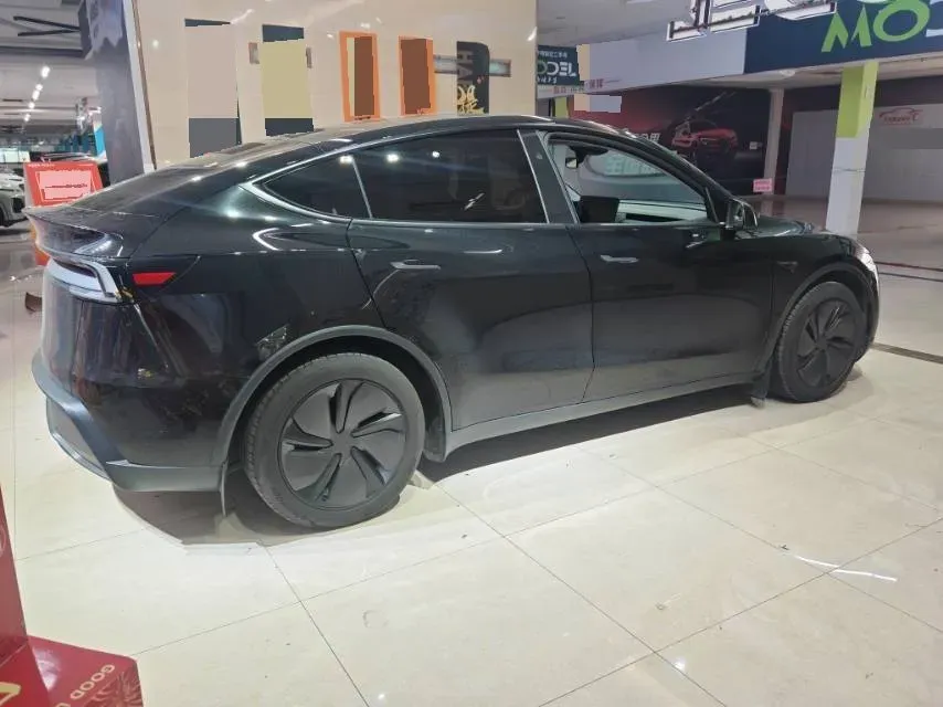 2025 Tesla Model Y BEV 78.4KWH,autocango,china used car exporter,china ev exporter,chinese used car exporter,chinese used ev exporter