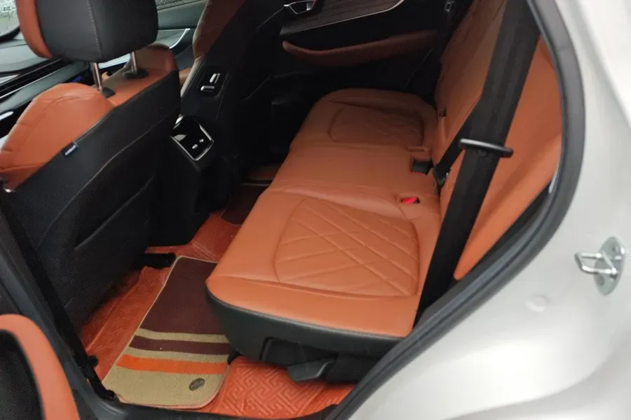 2022 ChangAn CS75 Plus 2.0T 233HP L4 8AT,autocango,china used car exporter,china ev exporter,chinese used car exporter,chinese used ev exporter