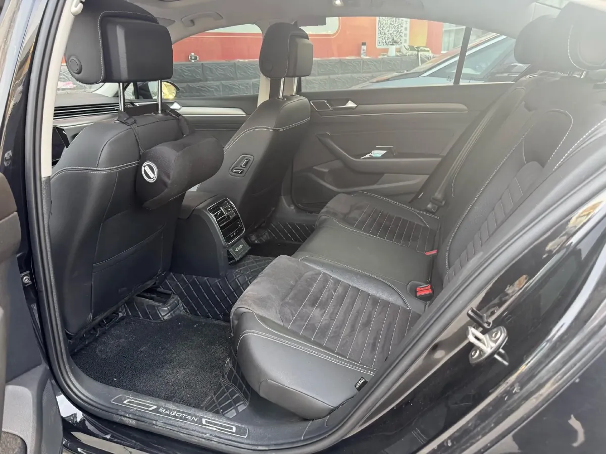 2020 Volkswagen Magotan 2.0T 186HP L4 7DCT,autocango,china used car exporter,china ev exporter,chinese used car exporter,chinese used ev exporter