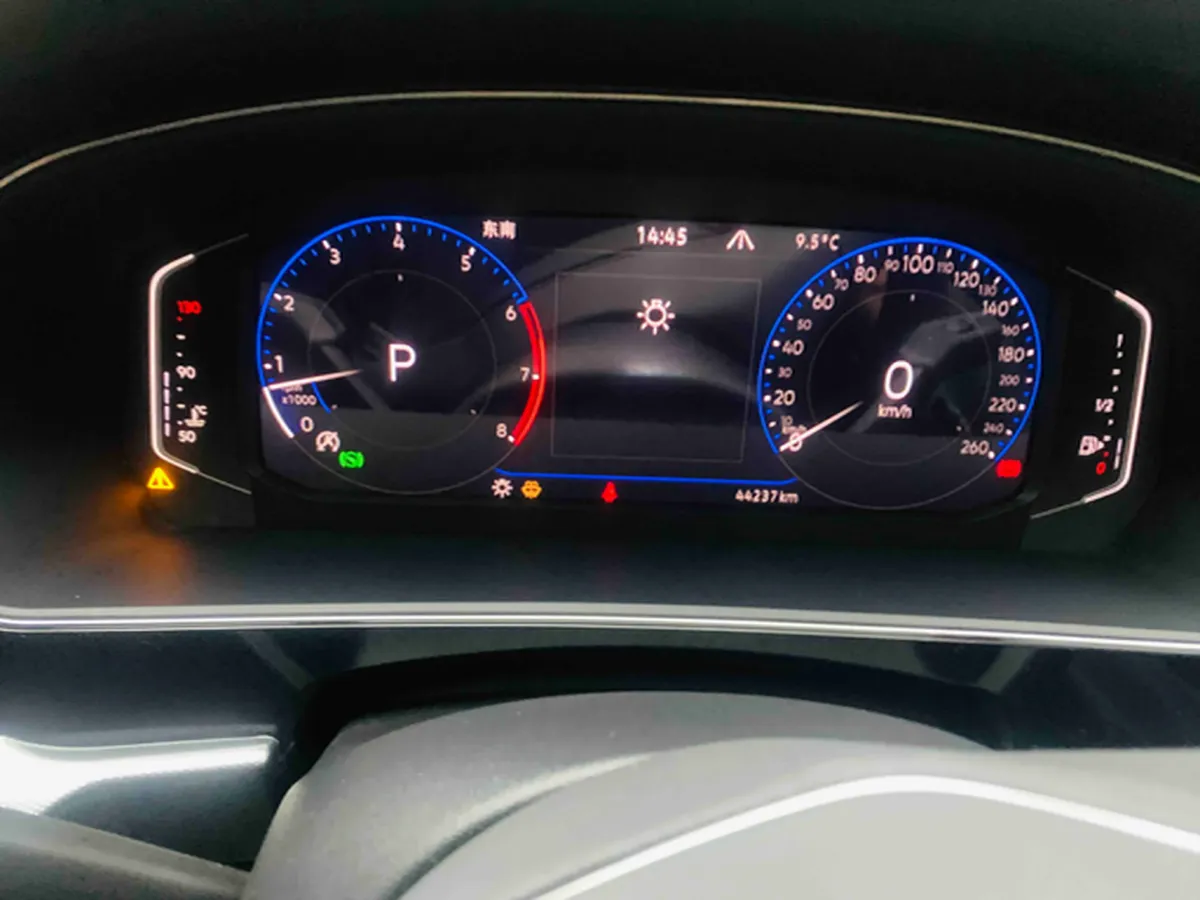 2024 Volkswagen Passat 2.0T 220HP L4 7DCT,autocango,china used car exporter,china ev exporter,chinese used car exporter,chinese used ev exporter