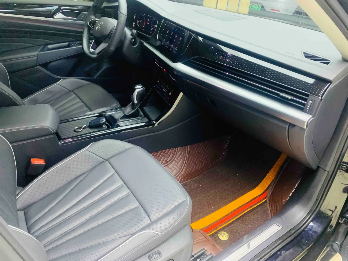 2024 Volkswagen Passat 2.0T 220HP L4 7DCT,autocango,china used car exporter,china ev exporter,chinese used car exporter,chinese used ev exporter