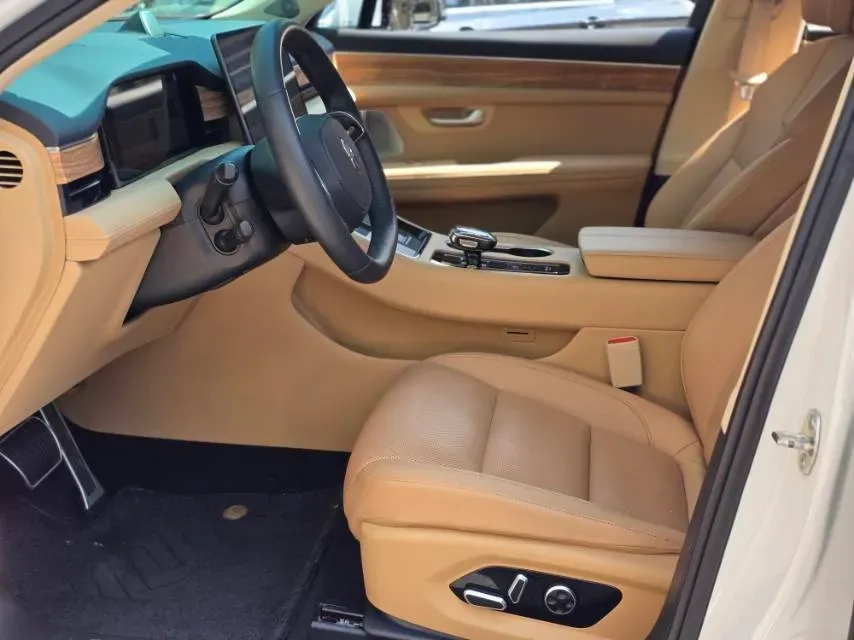 2023 HIMA AITO M5 1.5T 152HP L4 REEV 40KWH,autocango,china used car exporter,china ev exporter,chinese used car exporter,chinese used ev exporter