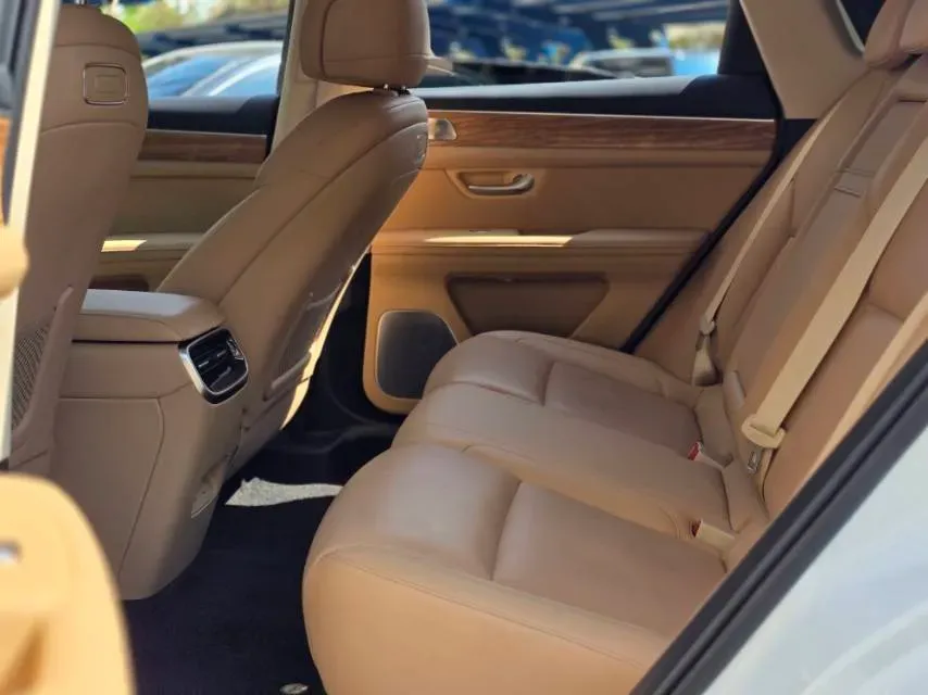 2023 HIMA AITO M5 1.5T 152HP L4 REEV 40KWH,autocango,china used car exporter,china ev exporter,chinese used car exporter,chinese used ev exporter