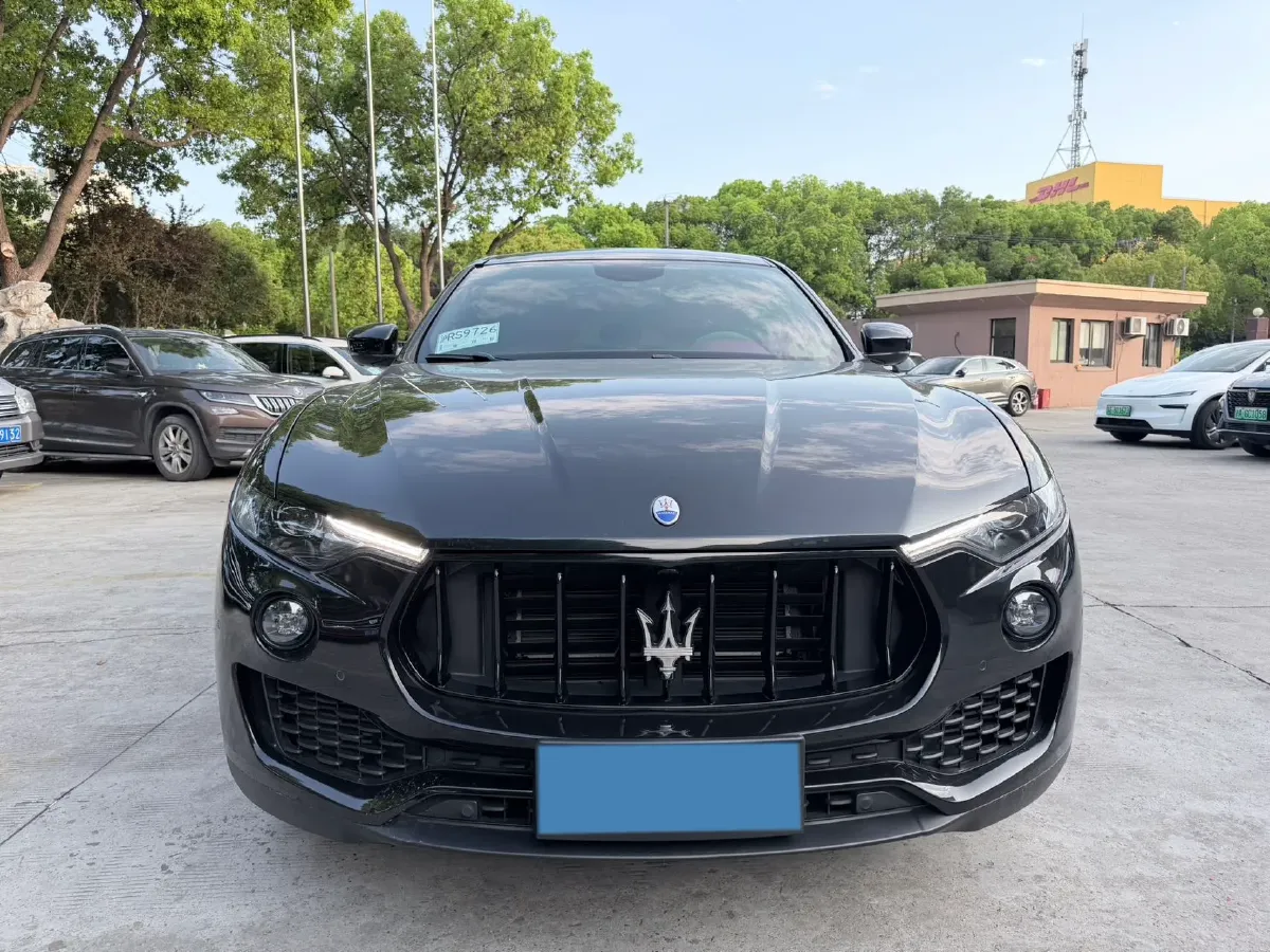 2021 Maserati Levante 3.0T 350HP V6 8AT,autocango,china used car exporter,china ev exporter,chinese used car exporter,chinese used ev exporter