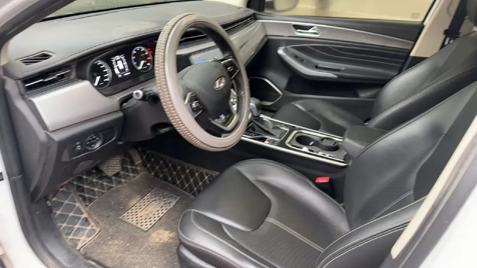 2020 Chery Arrizo 5 1.5L 116HP L4 CVT,autocango,china used car exporter,china ev exporter,chinese used car exporter,chinese used ev exporter