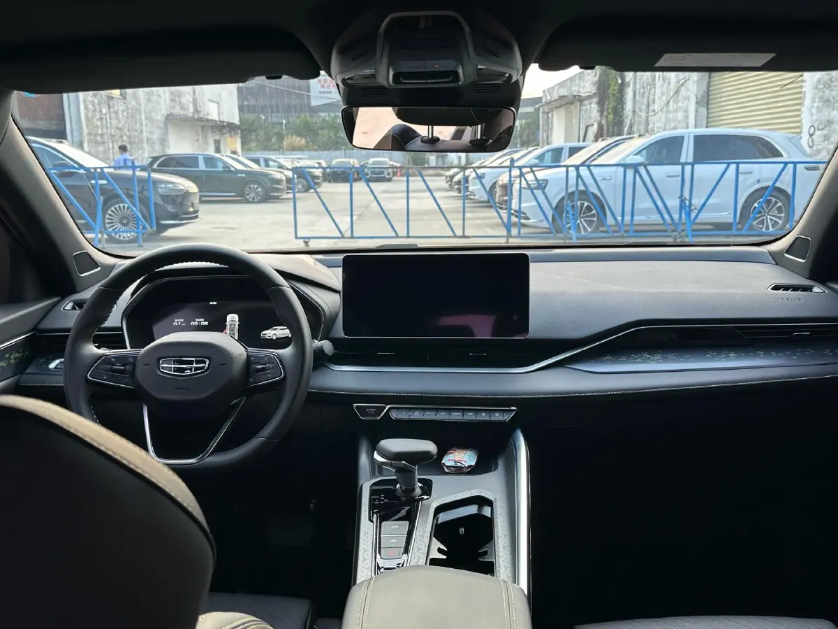 2023 Geely Preface 1.5T 181HP L4 7DCT,autocango,china used car exporter,china ev exporter,chinese used car exporter,chinese used ev exporter