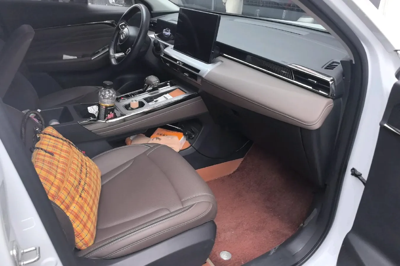 2024 GAC Trumpchi GS4 1.5T 177HP L4 7DCT,autocango,china used car exporter,china ev exporter,chinese used car exporter,chinese used ev exporter