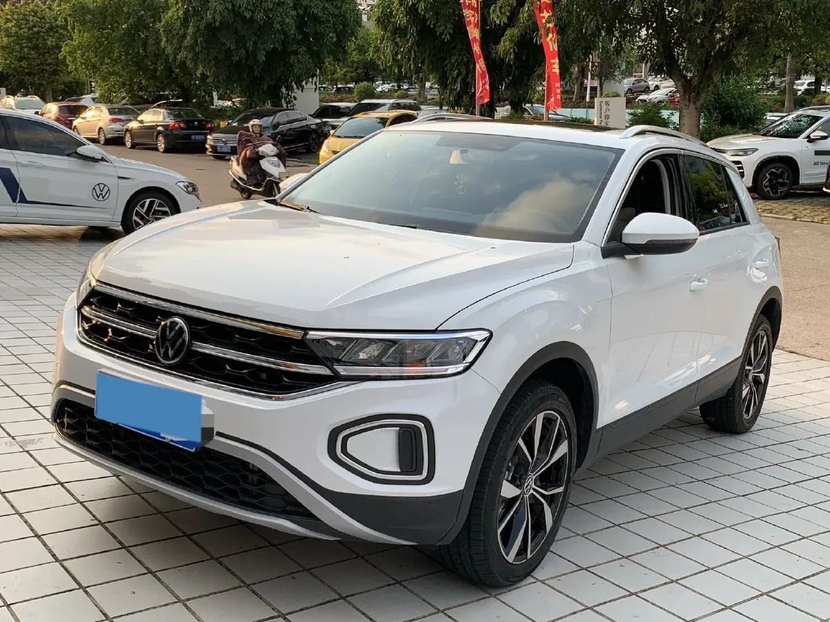 2025 Volkswagen T-Roc 1.4T 150HP L4 7DCT,autocango,china used car exporter,china ev exporter,chinese used car exporter,chinese used ev exporter