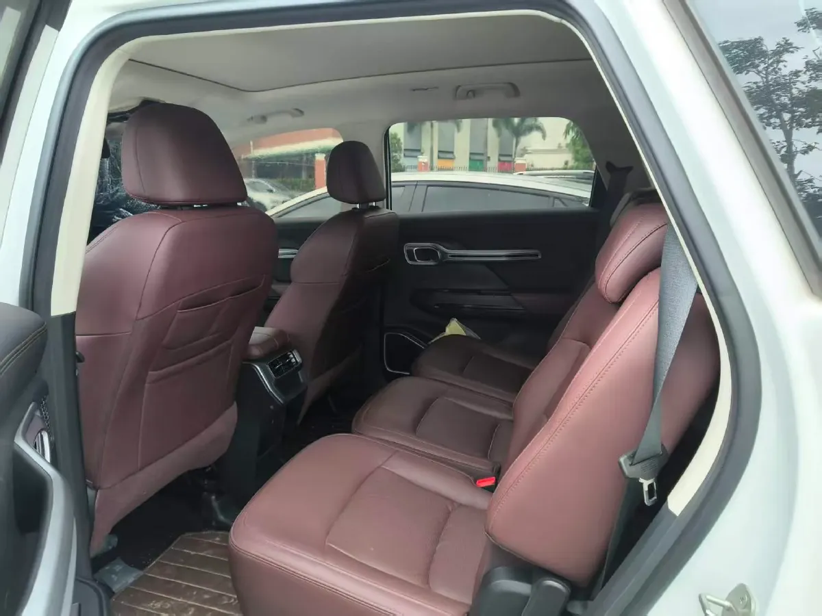 2022 Geely Okavango 1.8T 184HP L4 7DCT,autocango,china used car exporter,china ev exporter,chinese used car exporter,chinese used ev exporter