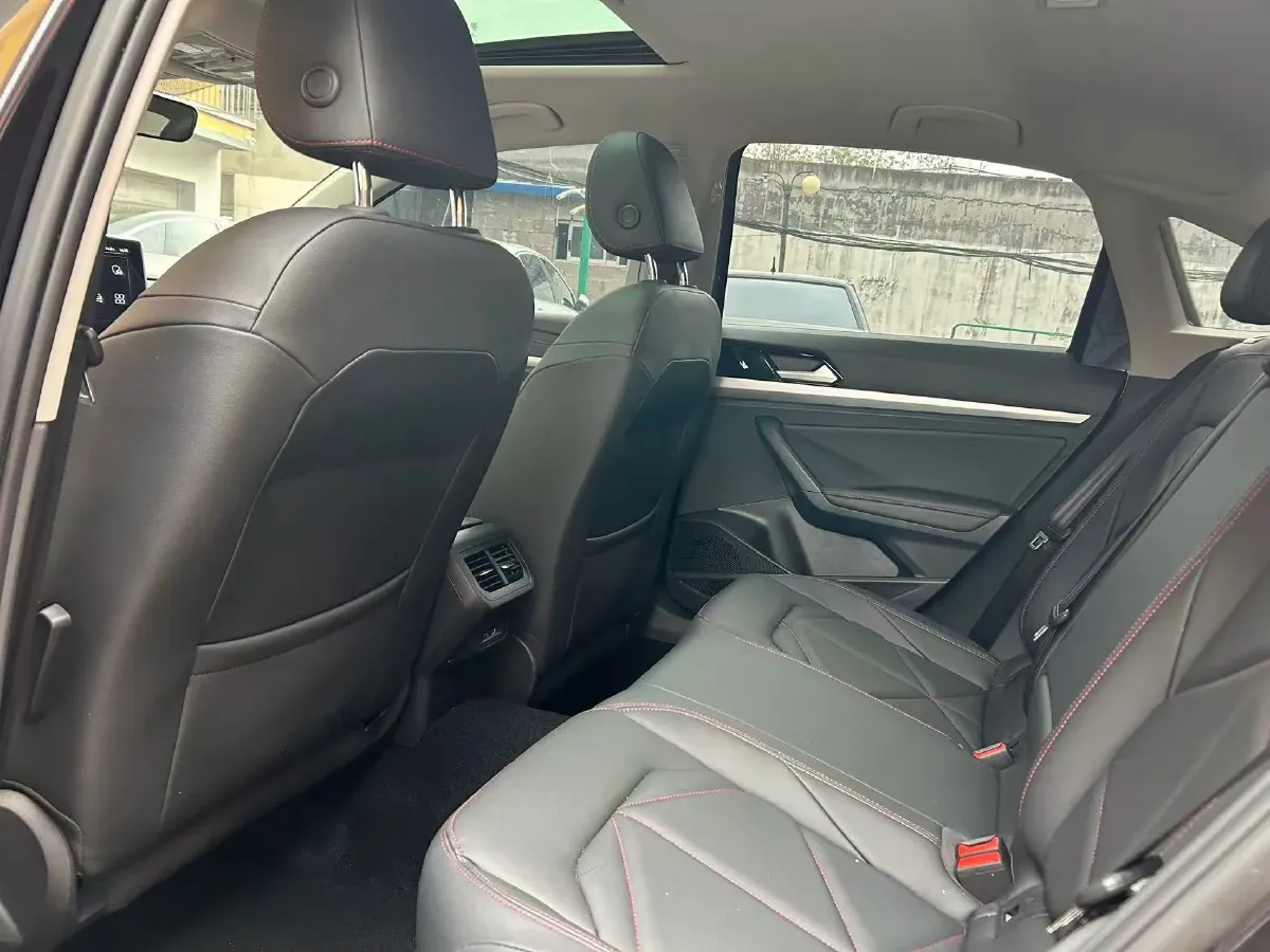 2024 Volkswagen Lavida 1.5T 160HP L4 7DCT,autocango,china used car exporter,china ev exporter,chinese used car exporter,chinese used ev exporter