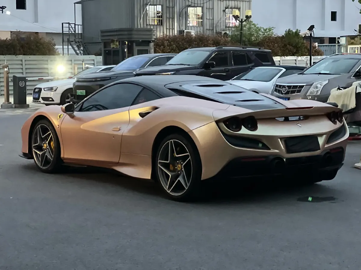 2019 Aston Martin DB11 5.2T 639HP V12 8AT,autocango,china used car exporter,china ev exporter,chinese used car exporter,chinese used ev exporter