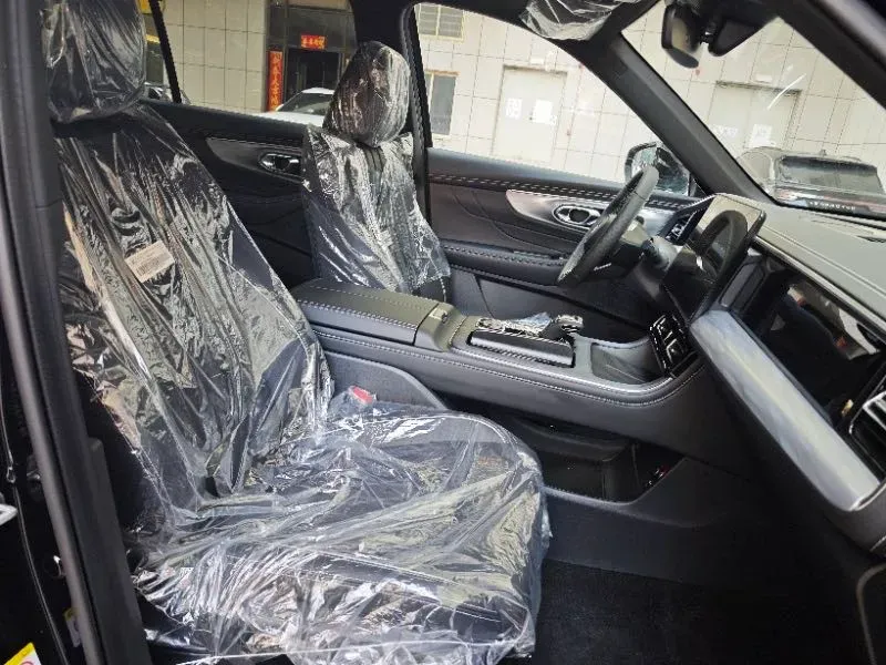 2025 GAC Trumpchi GS8 2.0T 252HP L4 8AT,autocango,china used car exporter,china ev exporter,chinese used car exporter,chinese used ev exporter