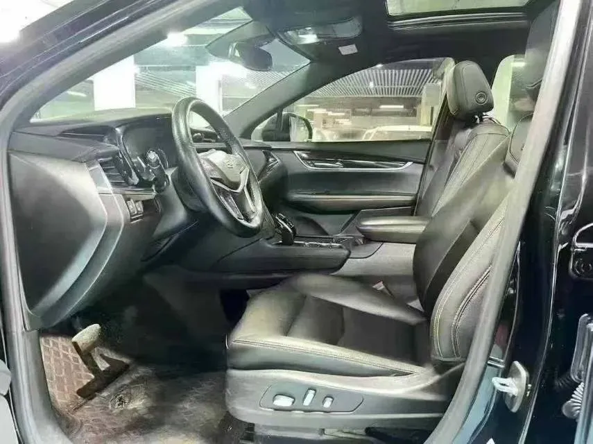 2022 Cadillac XT5 2.0T 237HP L4 9AT,autocango,china used car exporter,china ev exporter,chinese used car exporter,chinese used ev exporter