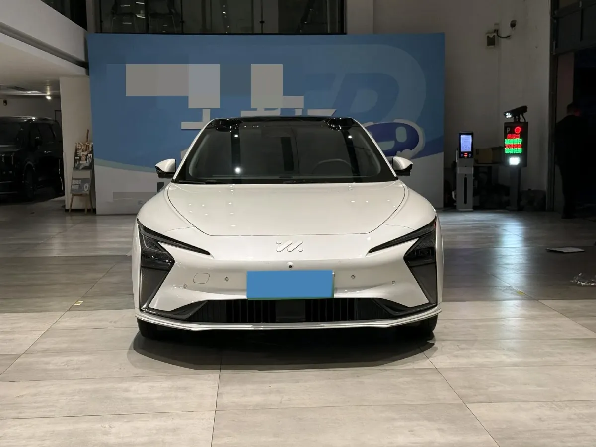 2022 IM L7 BEV 90KWH,autocango,china used car exporter,china ev exporter,chinese used car exporter,chinese used ev exporter