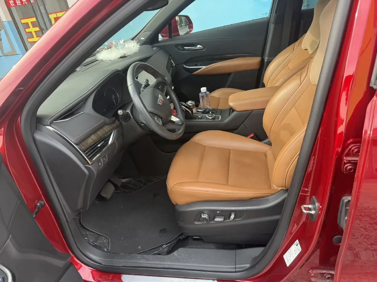 2022 Cadillac XT4 2.0T 237HP L4 9AT,autocango,china used car exporter,china ev exporter,chinese used car exporter,chinese used ev exporter