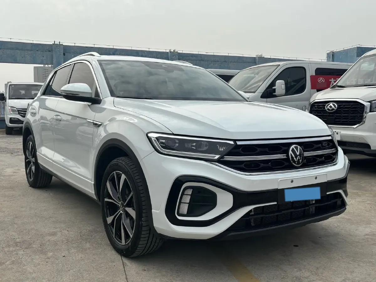 2023 Volkswagen T-Roc 1.5T 160HP L4 7DCT,autocango,china used car exporter,china ev exporter,chinese used car exporter,chinese used ev exporter