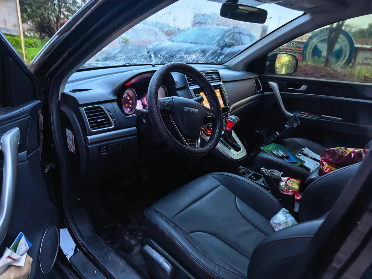 2019 Haval M6 1.5T 150HP L4 7DCT,autocango,china used car exporter,china ev exporter,chinese used car exporter,chinese used ev exporter