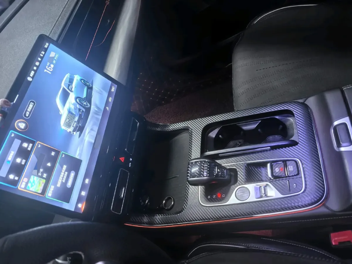 2022 GAC Trumpchi GS8 2.0T 252HP L4 8AT,autocango,china used car exporter,china ev exporter,chinese used car exporter,chinese used ev exporter