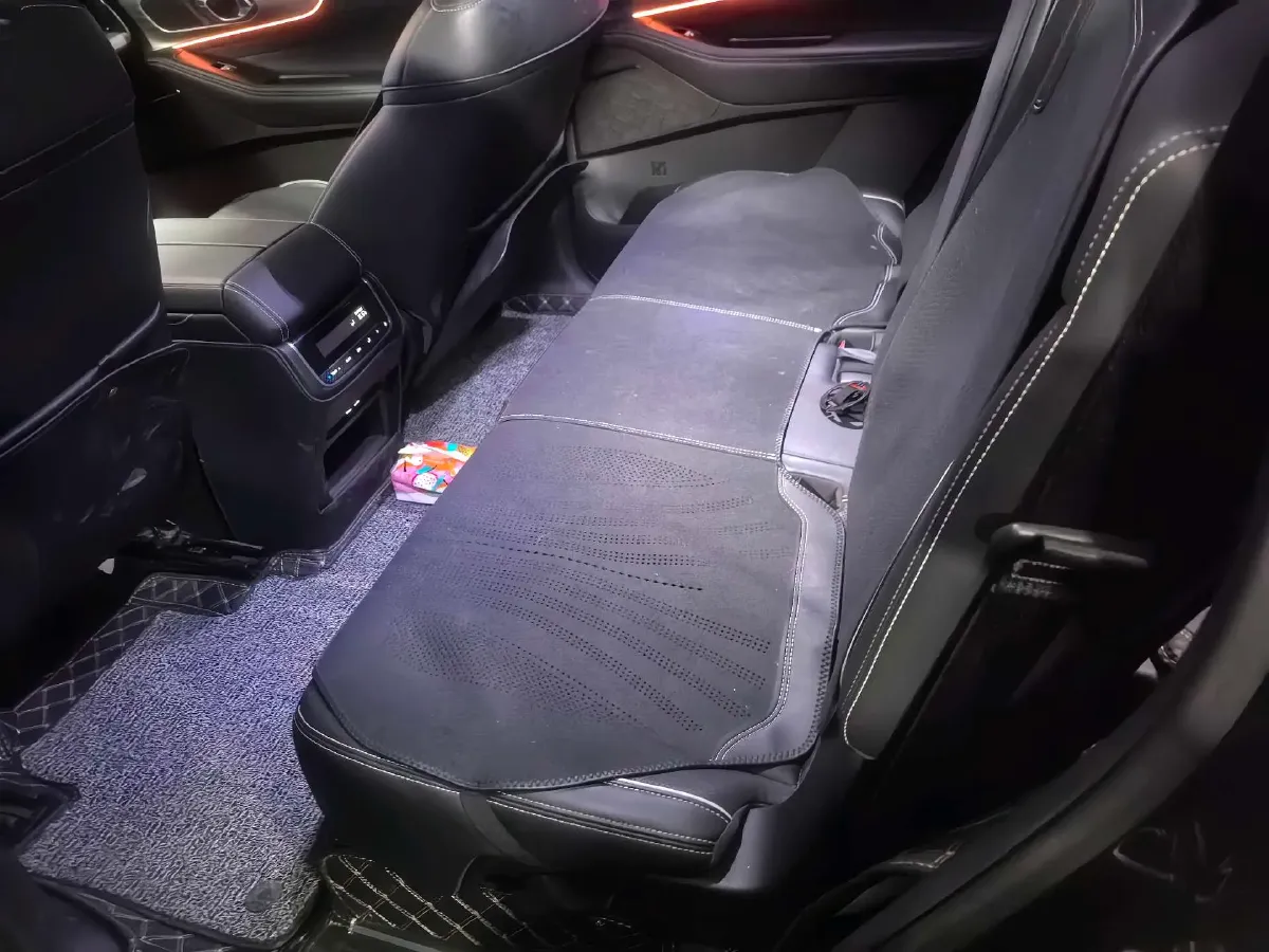 2022 GAC Trumpchi GS8 2.0T 252HP L4 8AT,autocango,china used car exporter,china ev exporter,chinese used car exporter,chinese used ev exporter