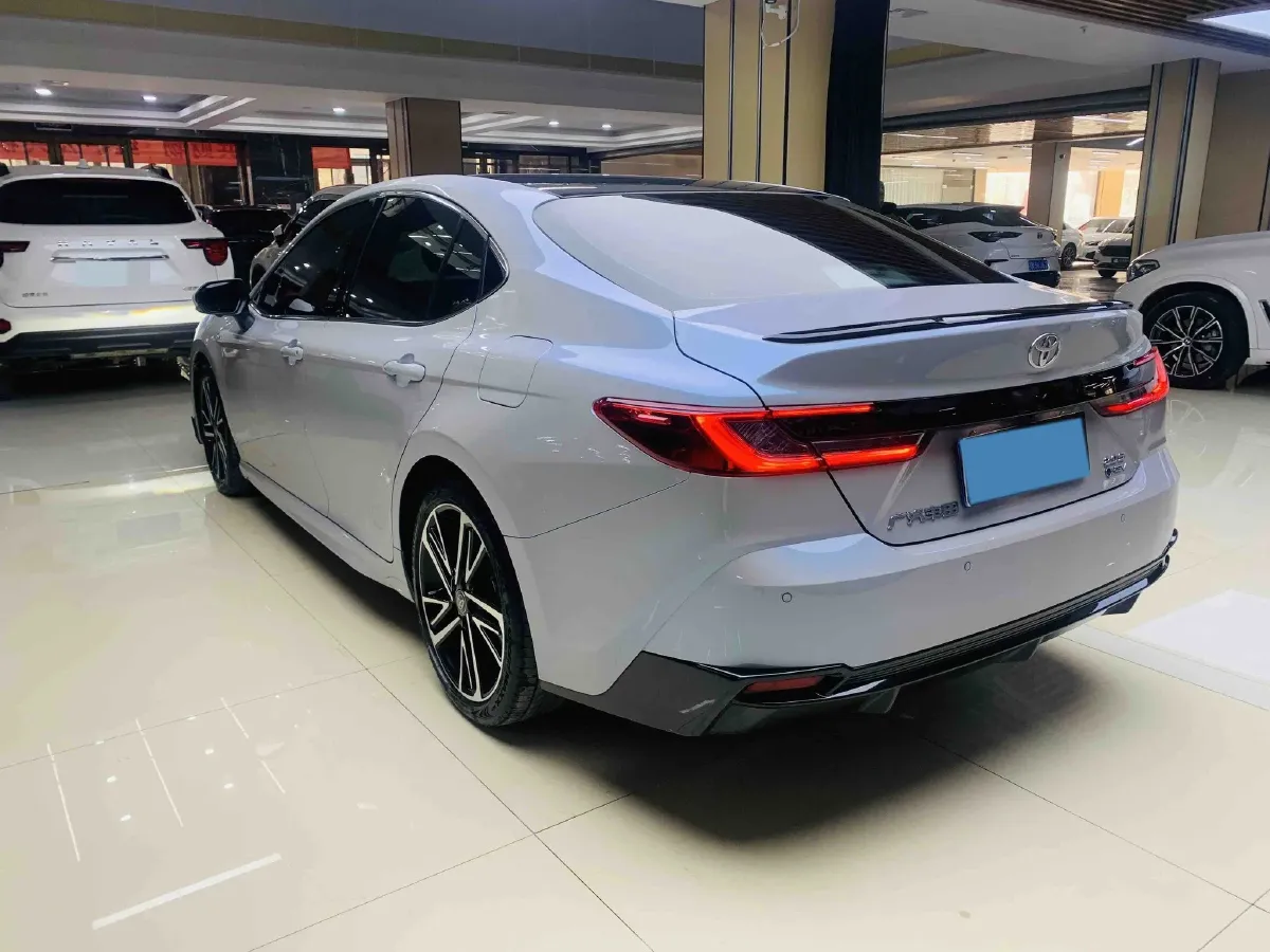 2024 Toyota Camry 2.0L 152HP L4 E-CVT Hybrid,autocango,china used car exporter,china ev exporter,chinese used car exporter,chinese used ev exporter