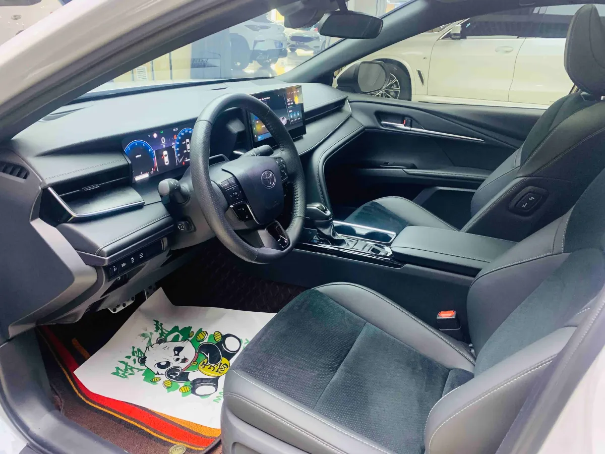 2024 Toyota Camry 2.0L 152HP L4 E-CVT Hybrid,autocango,china used car exporter,china ev exporter,chinese used car exporter,chinese used ev exporter