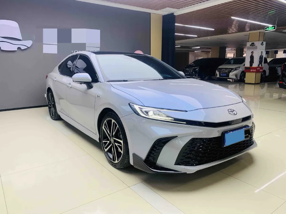 2024 Toyota Camry 2.0L 152HP L4 E-CVT Hybrid,autocango,china used car exporter,china ev exporter,chinese used car exporter,chinese used ev exporter