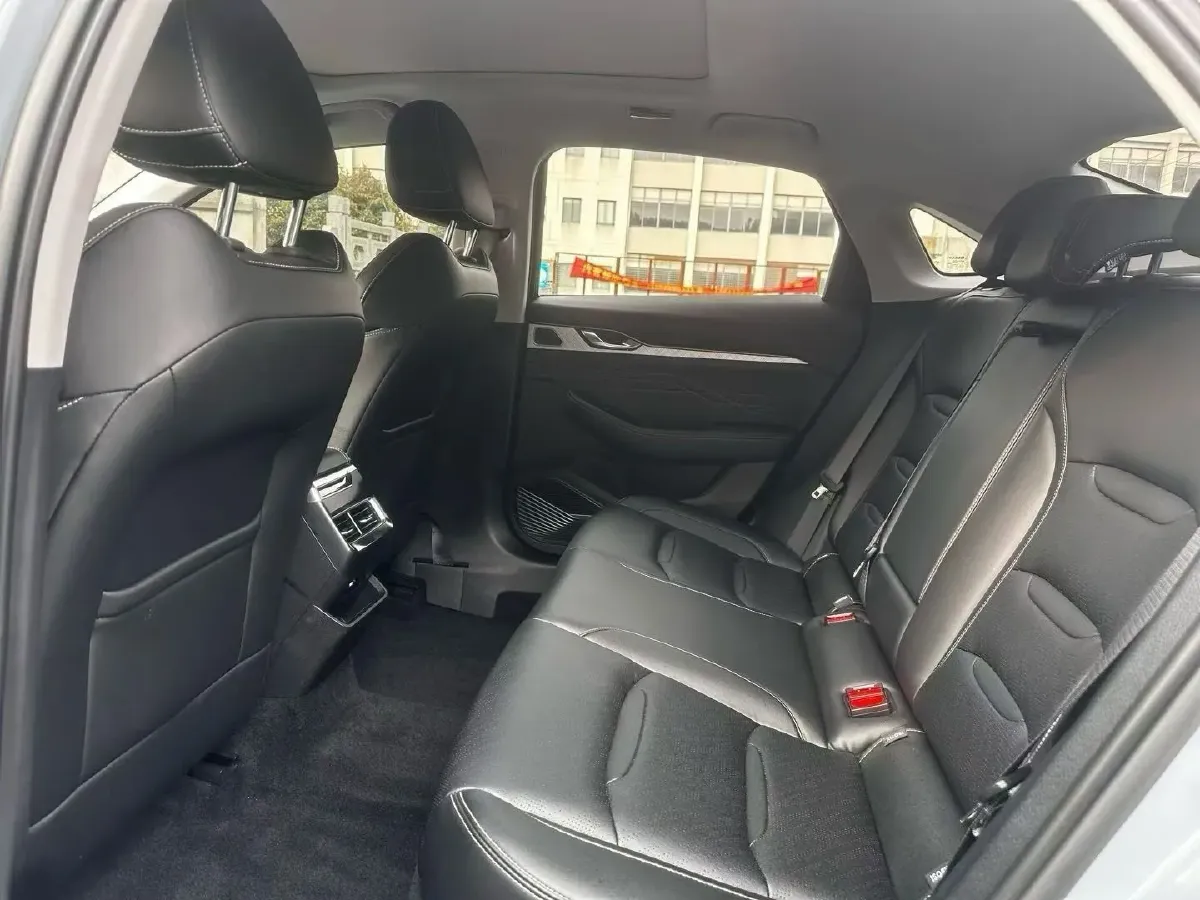 2023 Geely Preface 2.0T 190HP L4 7DCT,autocango,china used car exporter,china ev exporter,chinese used car exporter,chinese used ev exporter