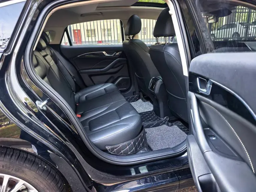 2023 Bestune B70 1.5T 169HP L4 7DCT,autocango,china used car exporter,china ev exporter,chinese used car exporter,chinese used ev exporter