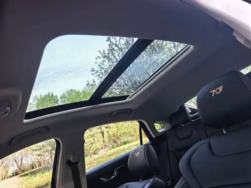 2023 Bestune B70 1.5T 169HP L4 7DCT,autocango,china used car exporter,china ev exporter,chinese used car exporter,chinese used ev exporter