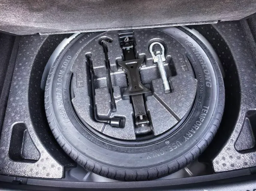 2023 Bestune B70 1.5T 169HP L4 7DCT,autocango,china used car exporter,china ev exporter,chinese used car exporter,chinese used ev exporter