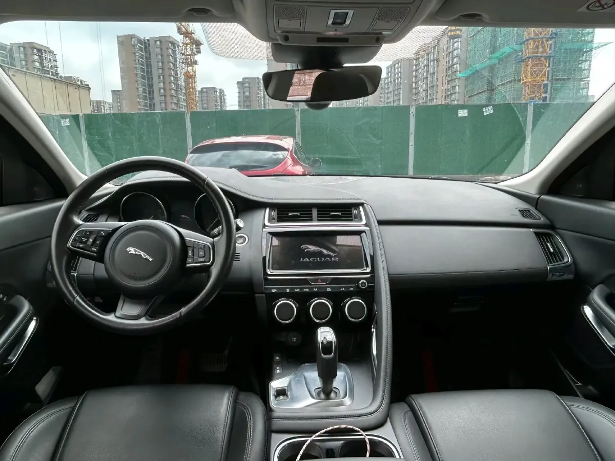 2018 Jaguar XEL 2.0T 200HP L4 8AT,autocango,china used car exporter,china ev exporter,chinese used car exporter,chinese used ev exporter