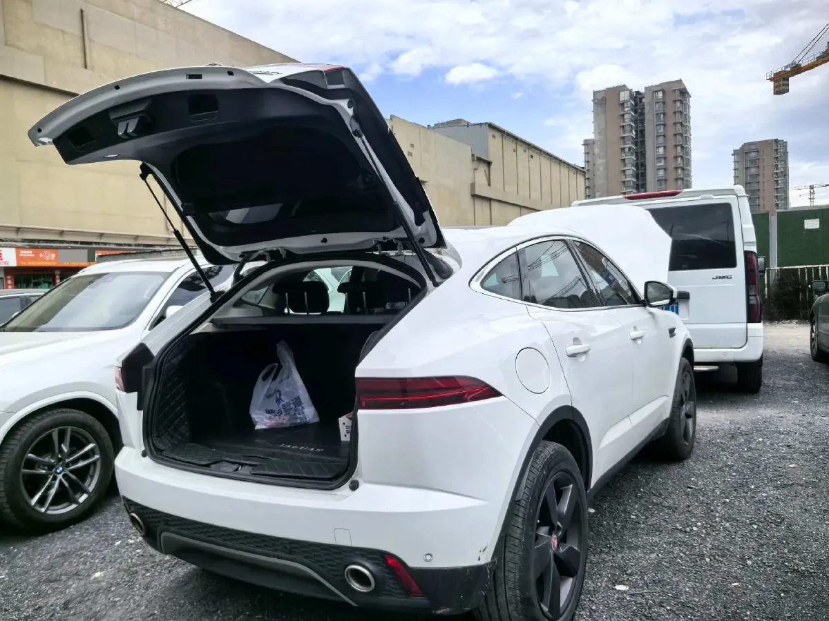 2018 Jaguar XEL 2.0T 200HP L4 8AT,autocango,china used car exporter,china ev exporter,chinese used car exporter,chinese used ev exporter